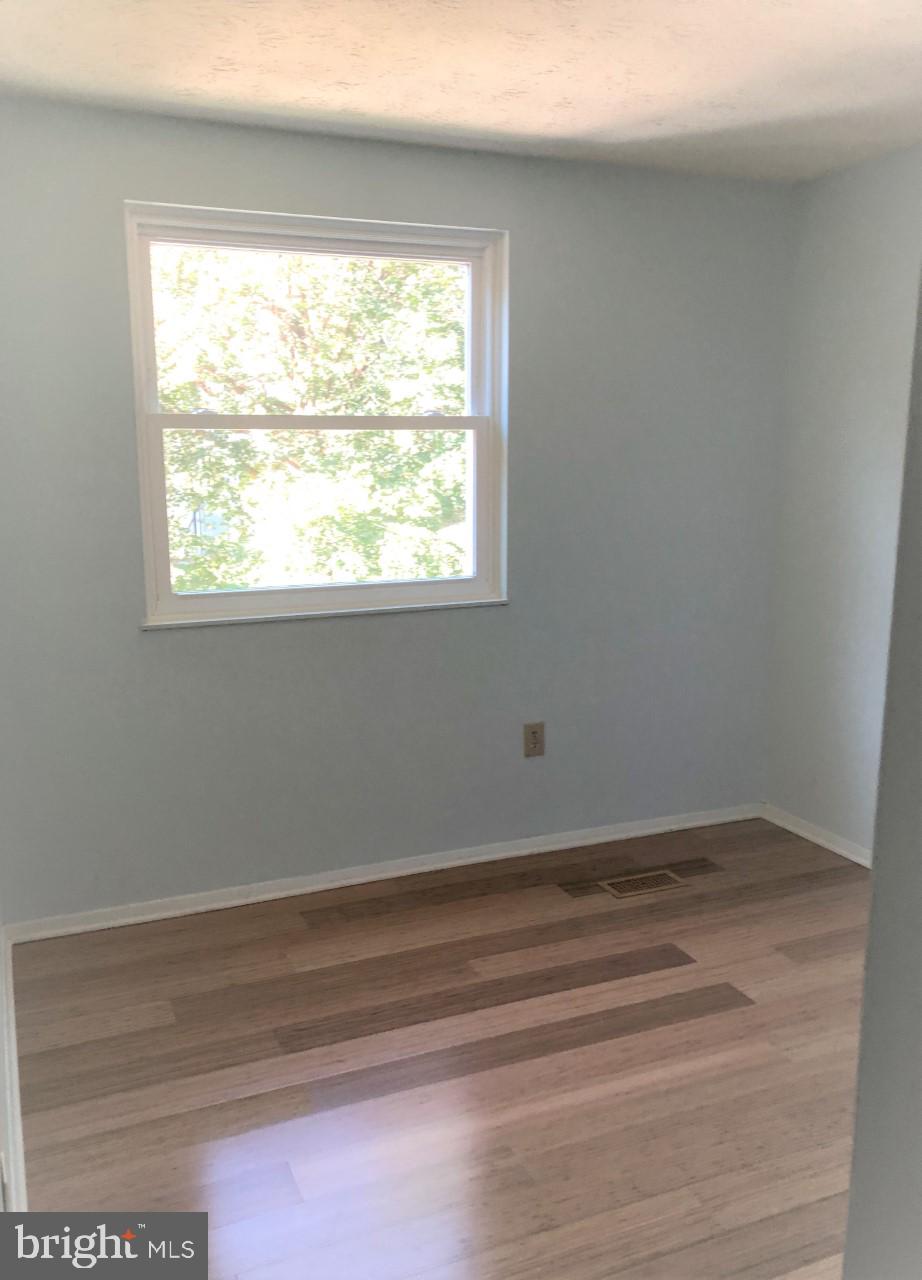 GUNNERS LAKE VILLAGE - Residential