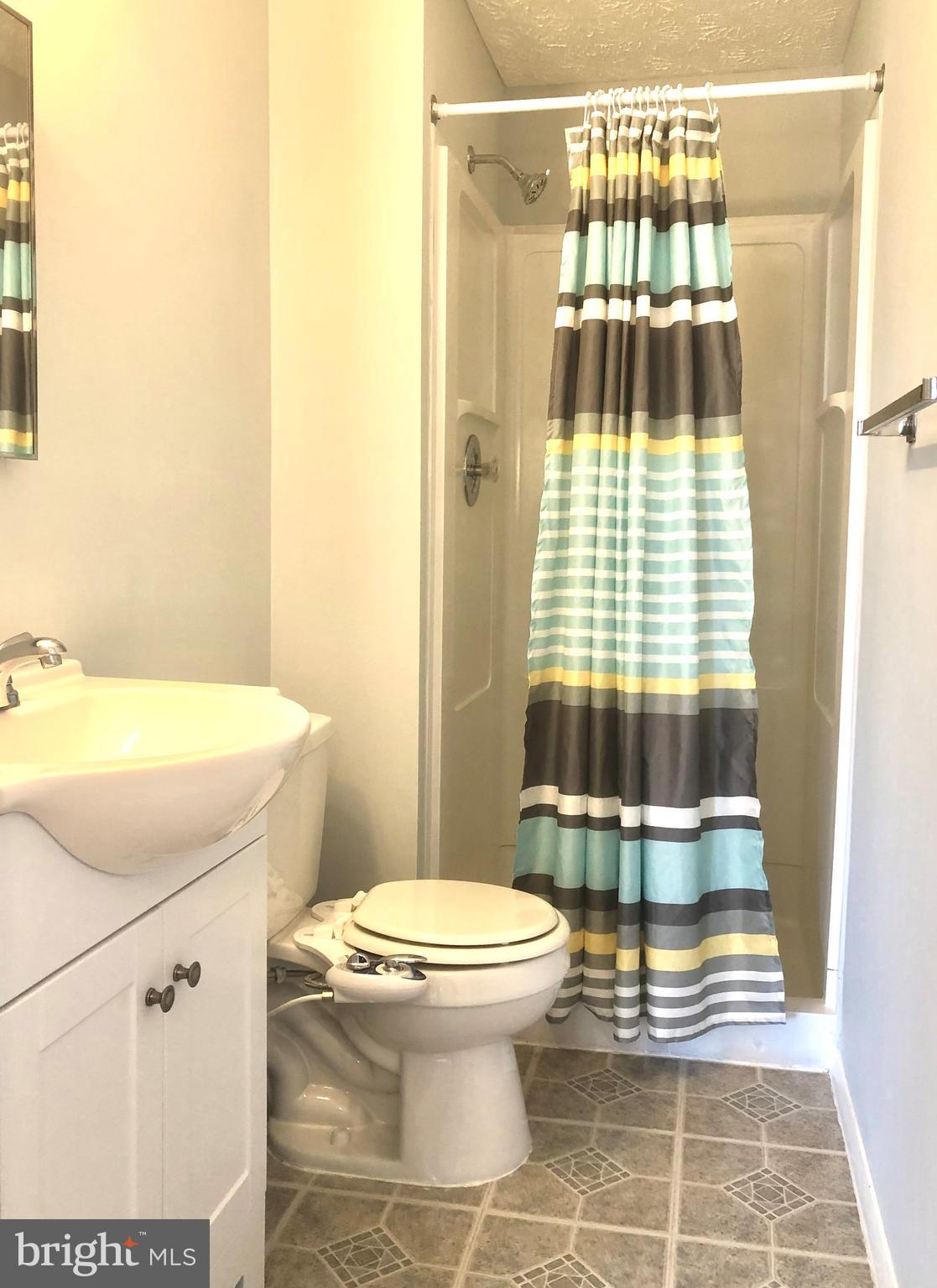 GUNNERS LAKE VILLAGE - Residential