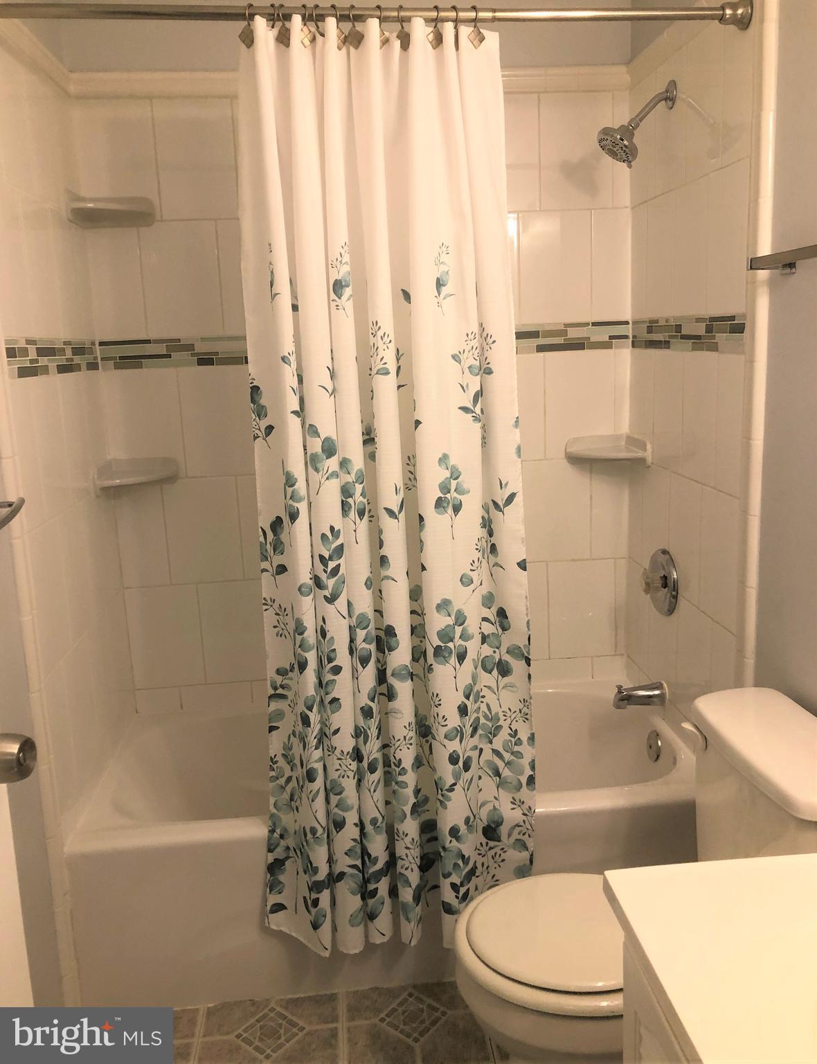 GUNNERS LAKE VILLAGE - Residential