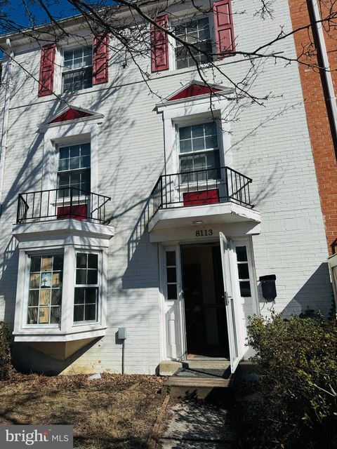 8113 PINELAKE COURT ALEXANDRIA VA 22309