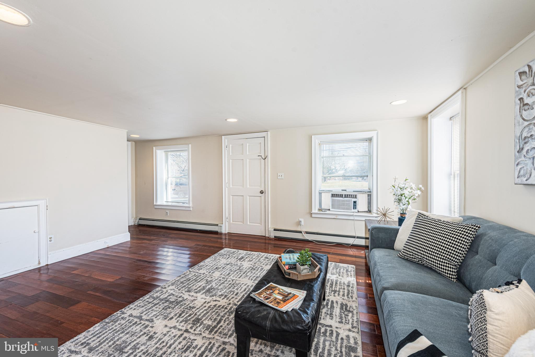 REISTERSTOWN - Residential