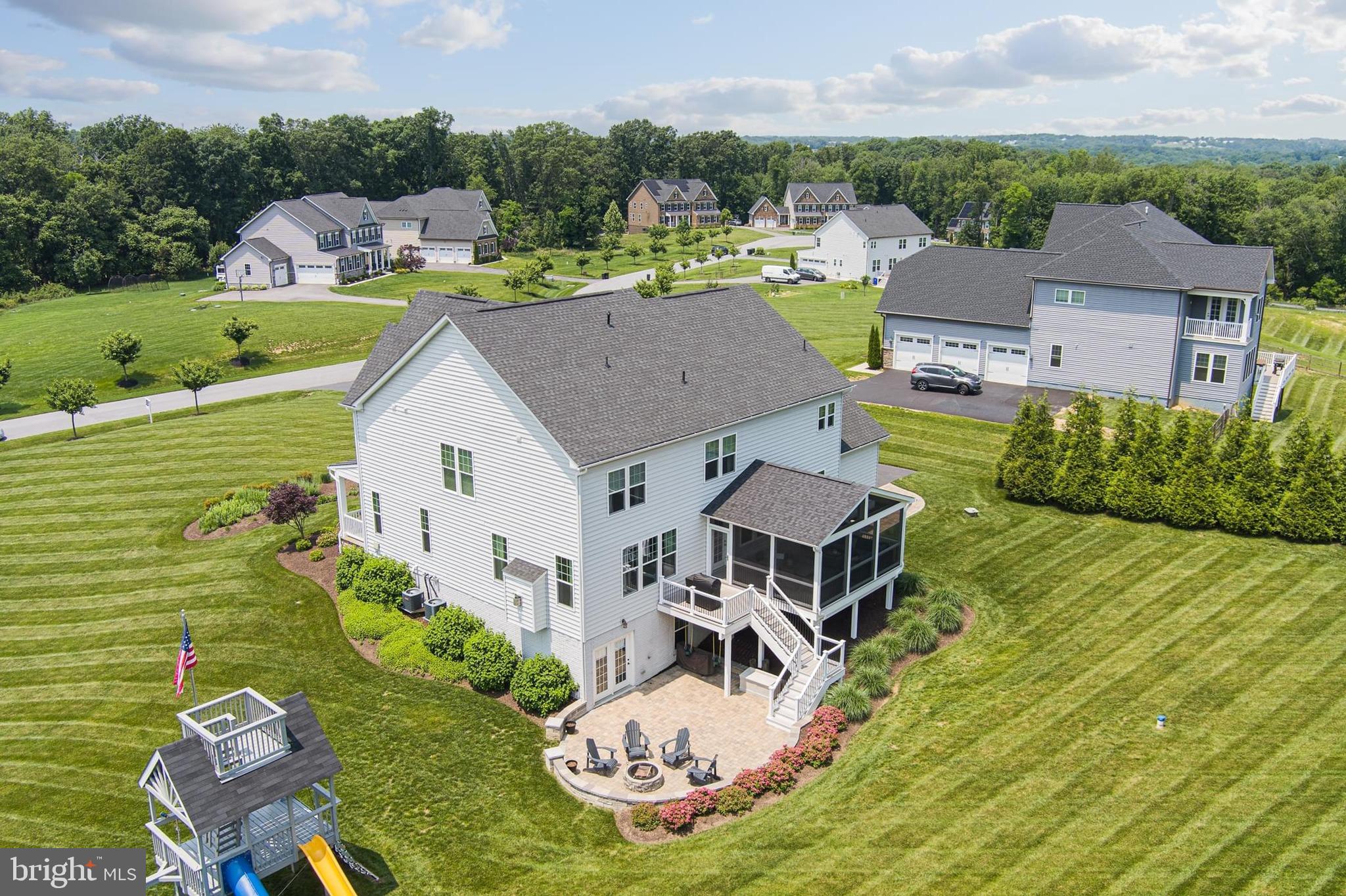 FAIRLANE FARM - Residential