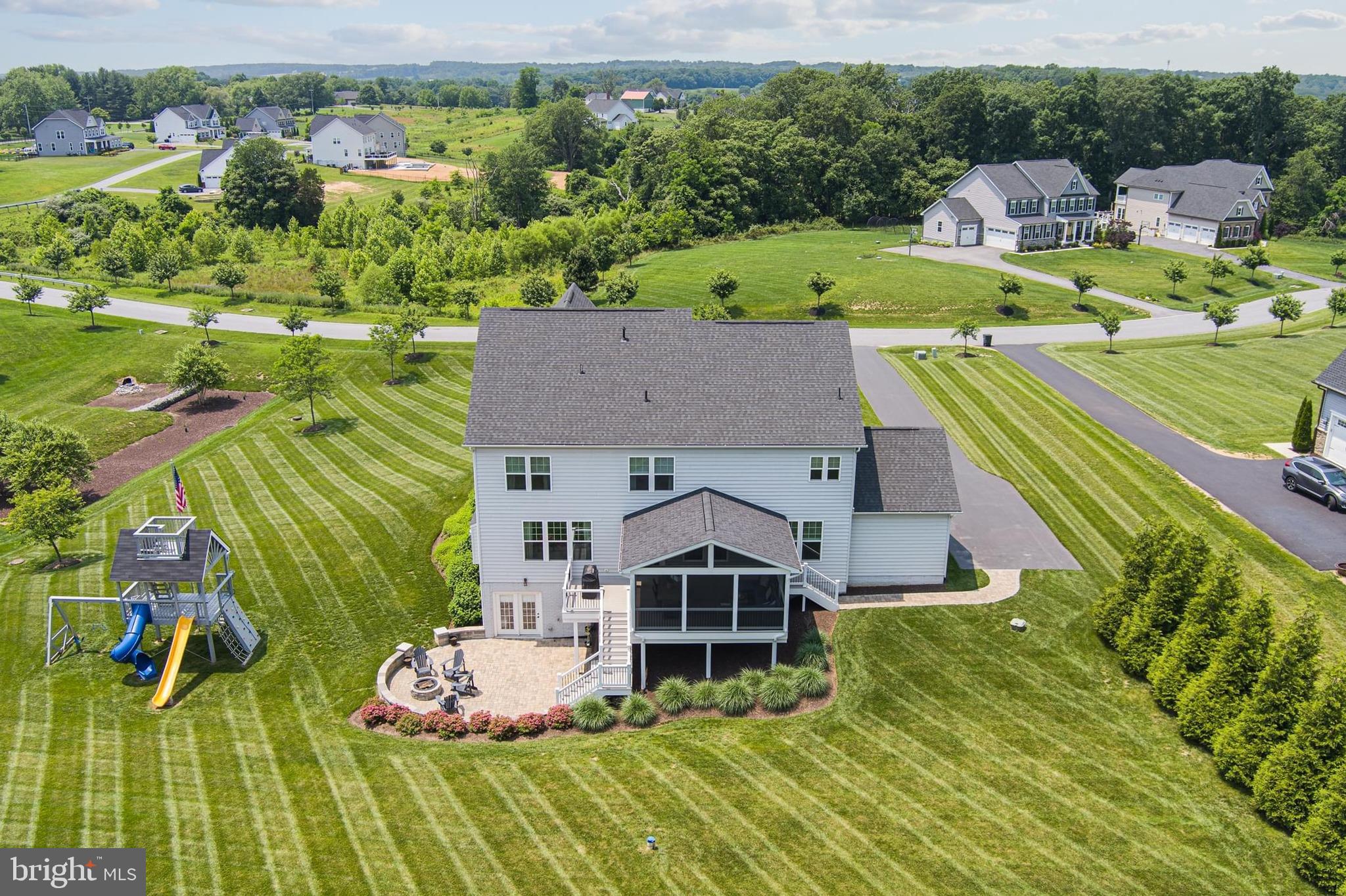 FAIRLANE FARM - Residential