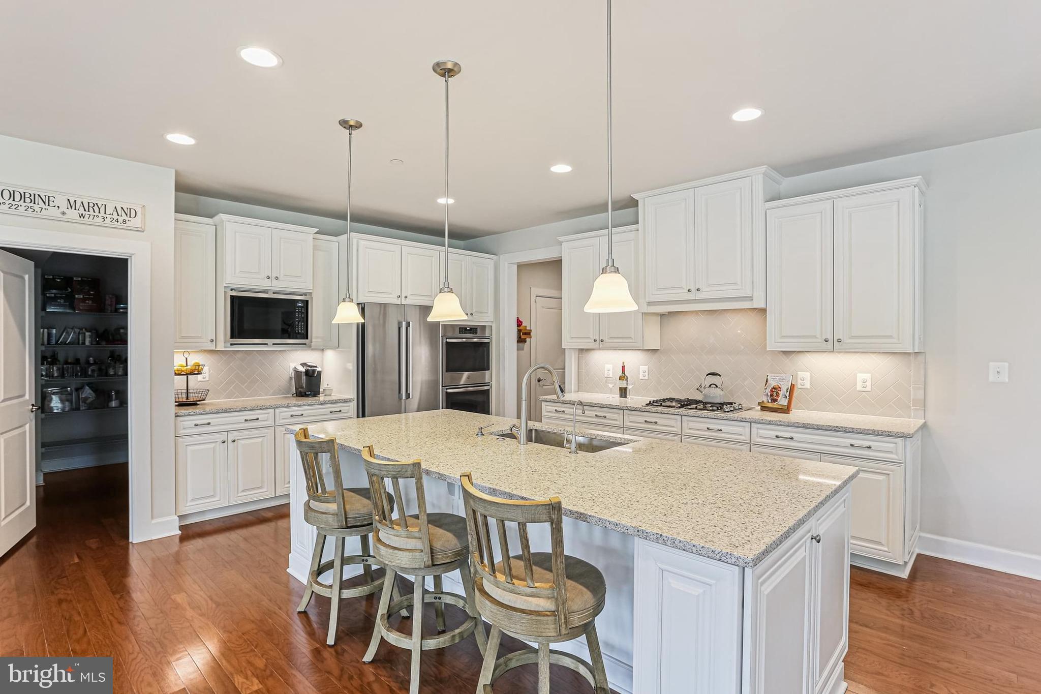 FAIRLANE FARM - Residential