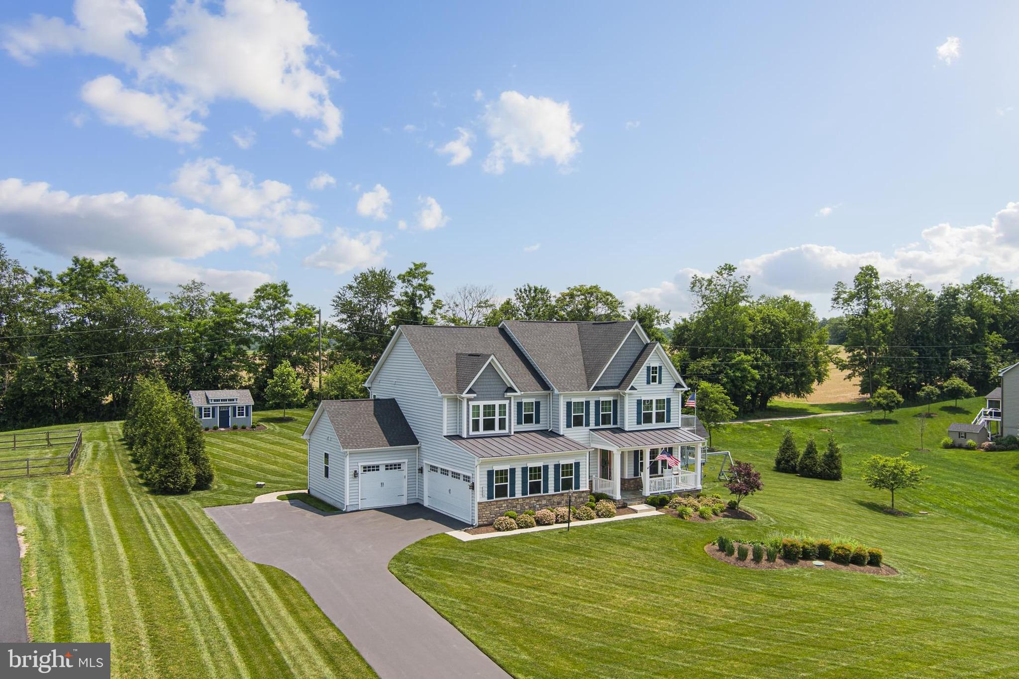 FAIRLANE FARM - Residential