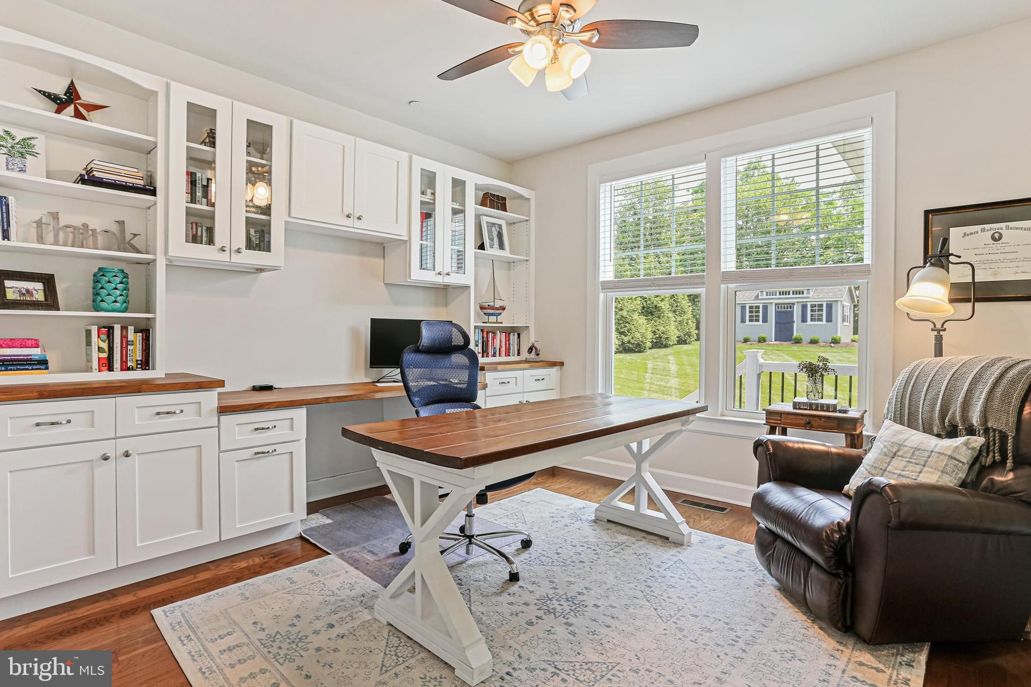 FAIRLANE FARM - Residential