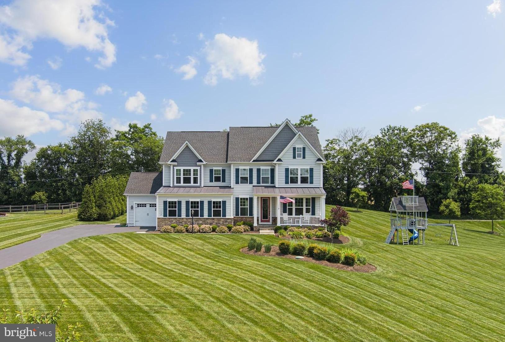 FAIRLANE FARM - Residential