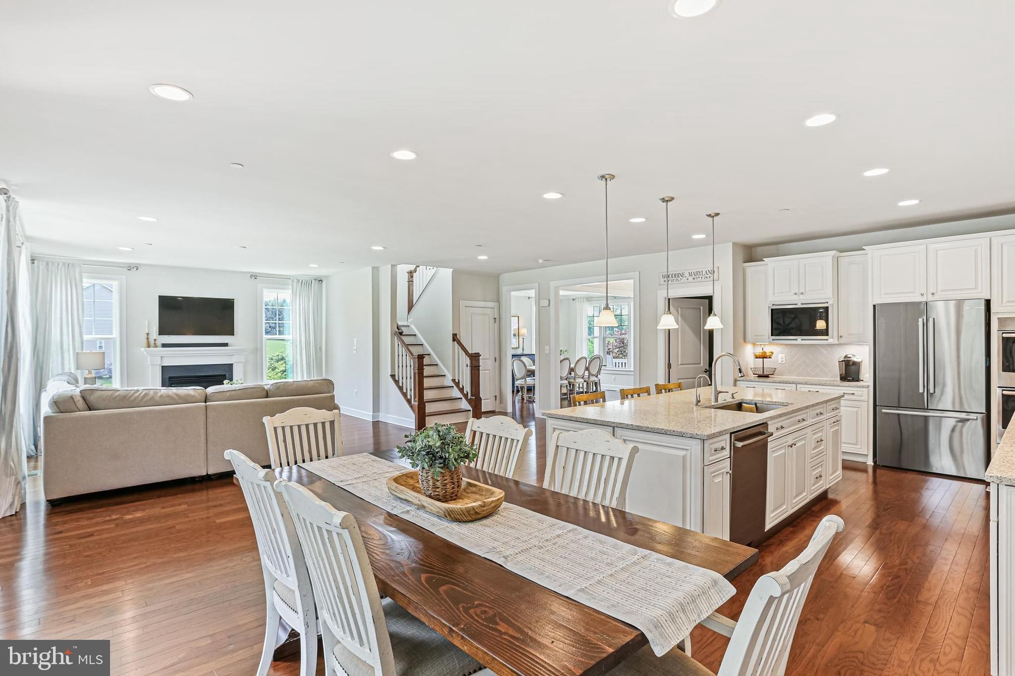 FAIRLANE FARM - Residential