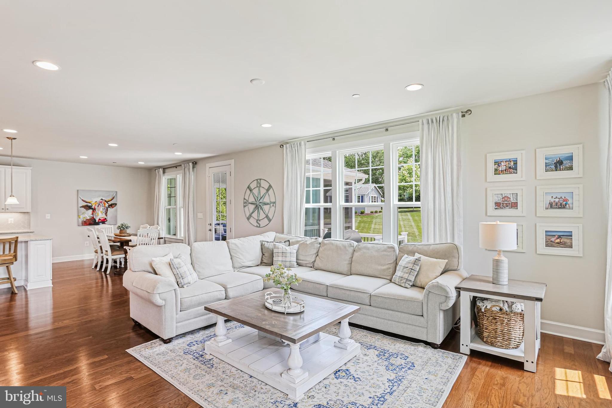 FAIRLANE FARM - Residential