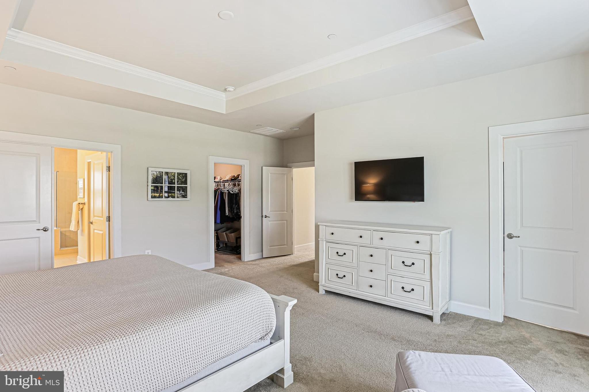 FAIRLANE FARM - Residential