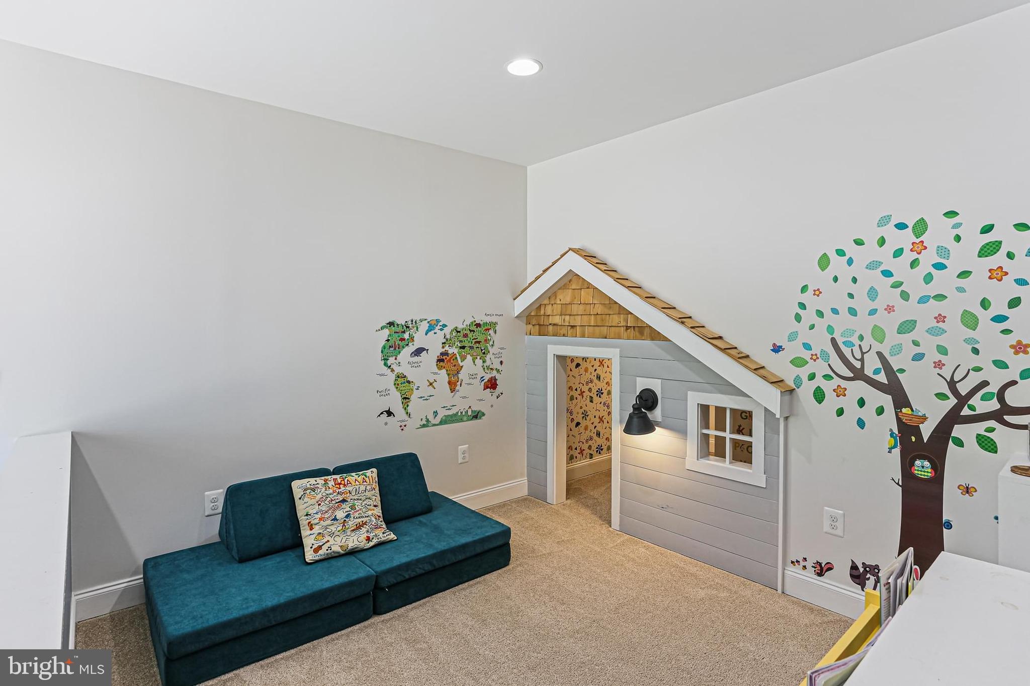 FAIRLANE FARM - Residential