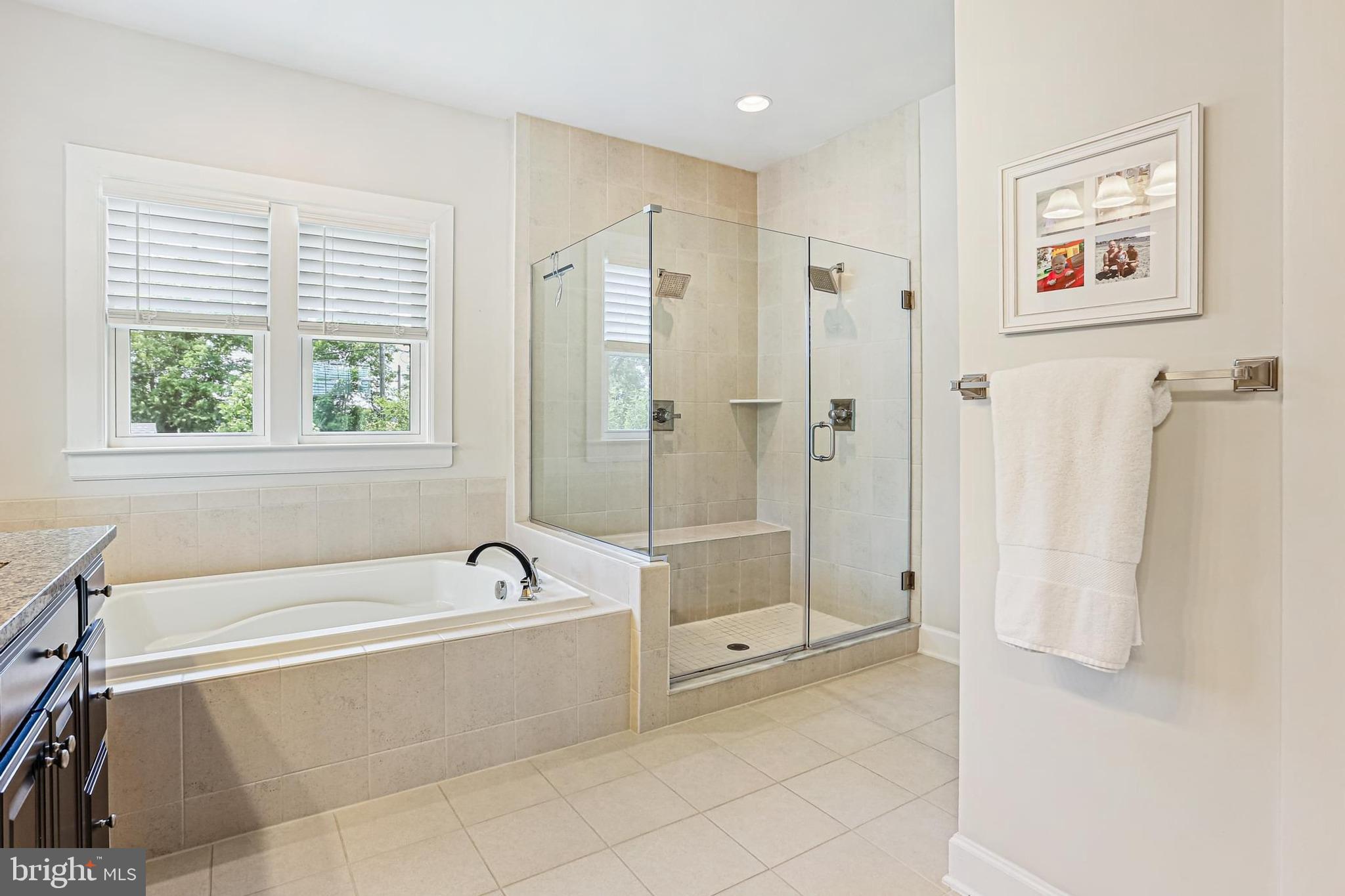 FAIRLANE FARM - Residential