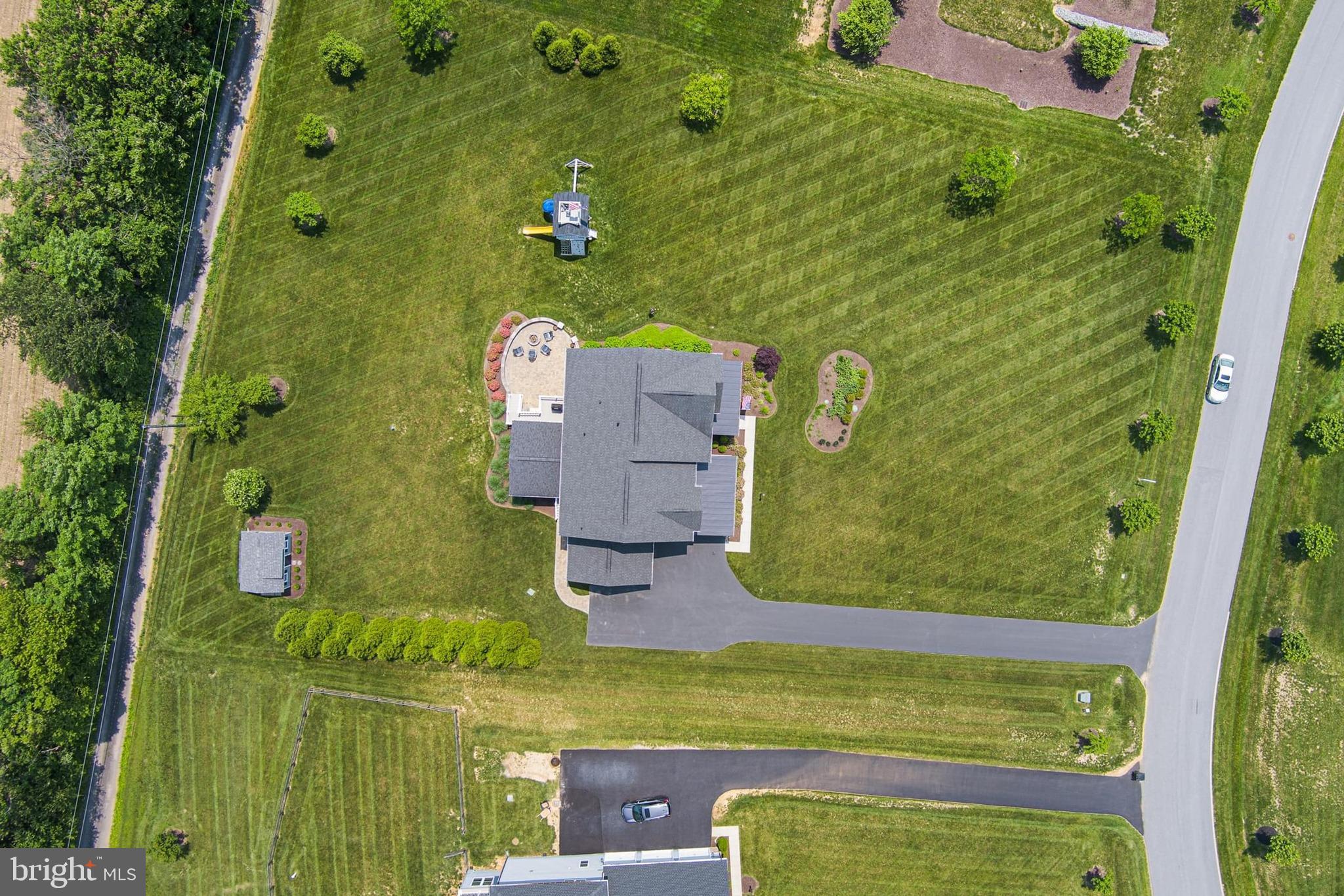 FAIRLANE FARM - Residential