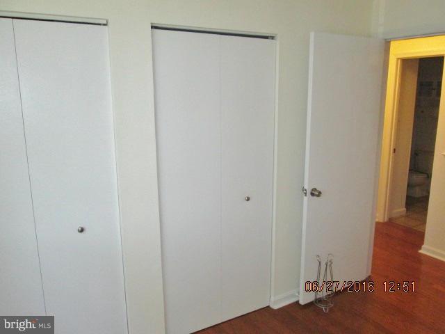 CROMWELL FOUNTAIN - Residential