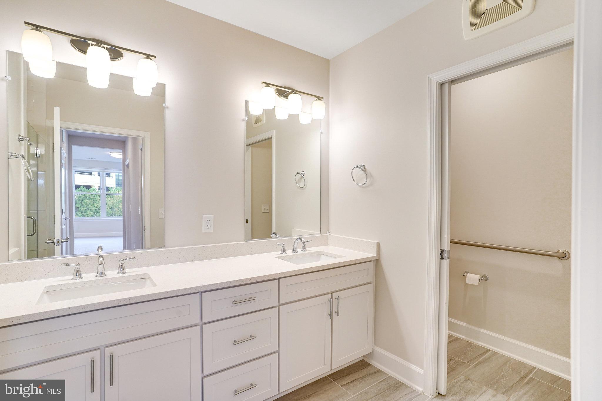 THE ATRIUM AT METROWEST - Residential