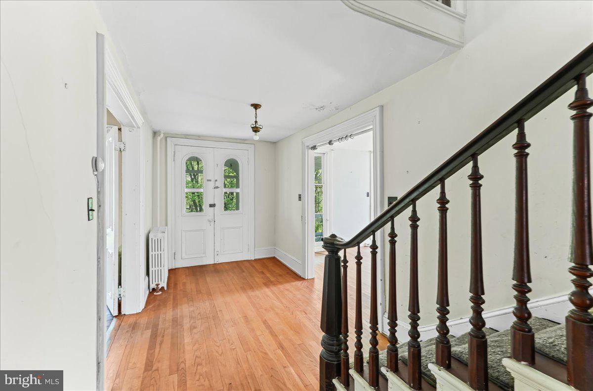 WILLOWDALE - Residential