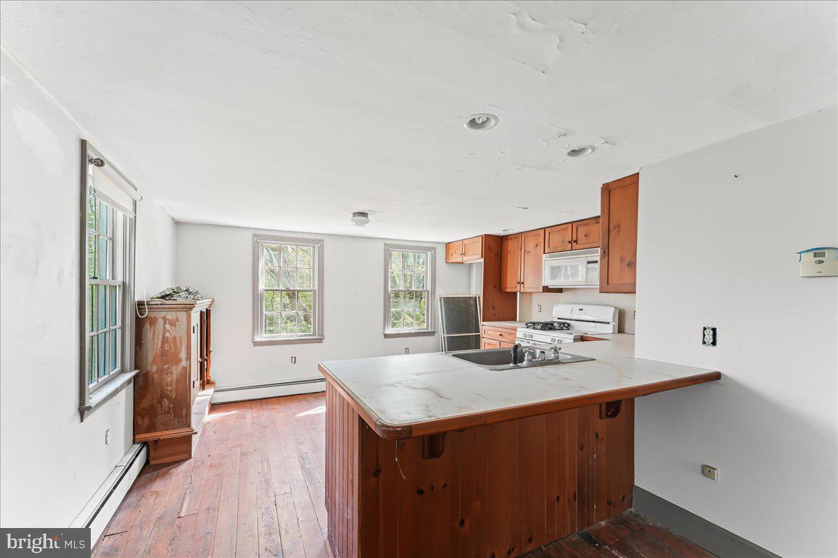 WILLOWDALE - Residential