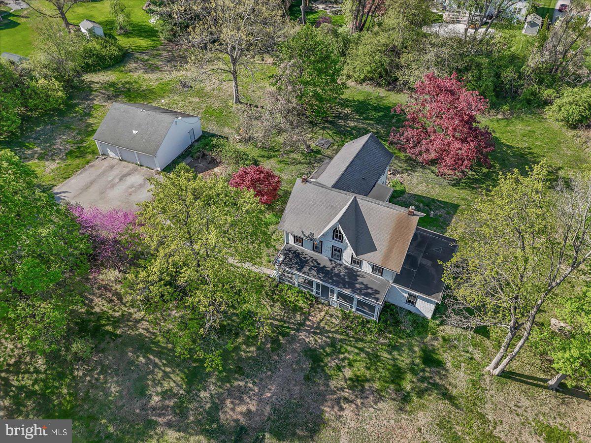 WILLOWDALE - Residential