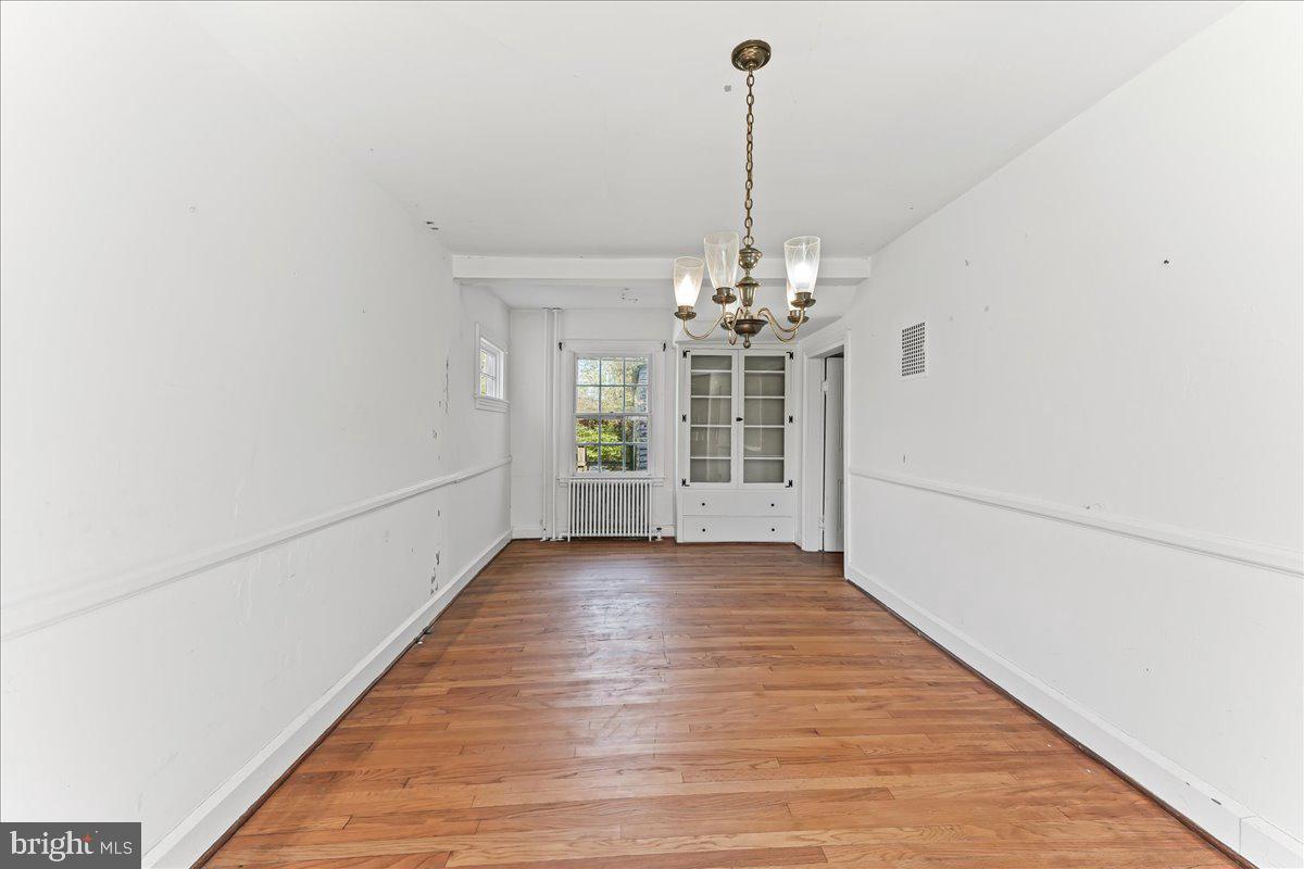 WILLOWDALE - Residential