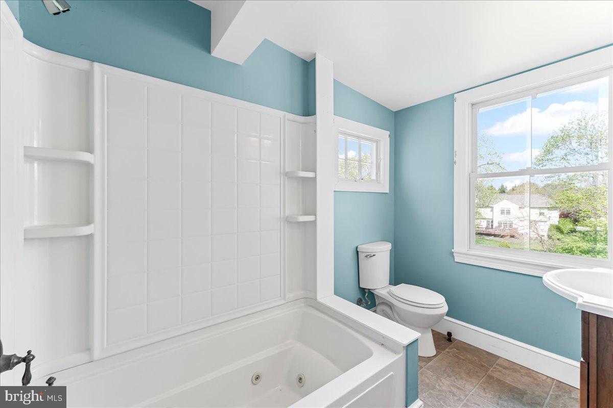 WILLOWDALE - Residential