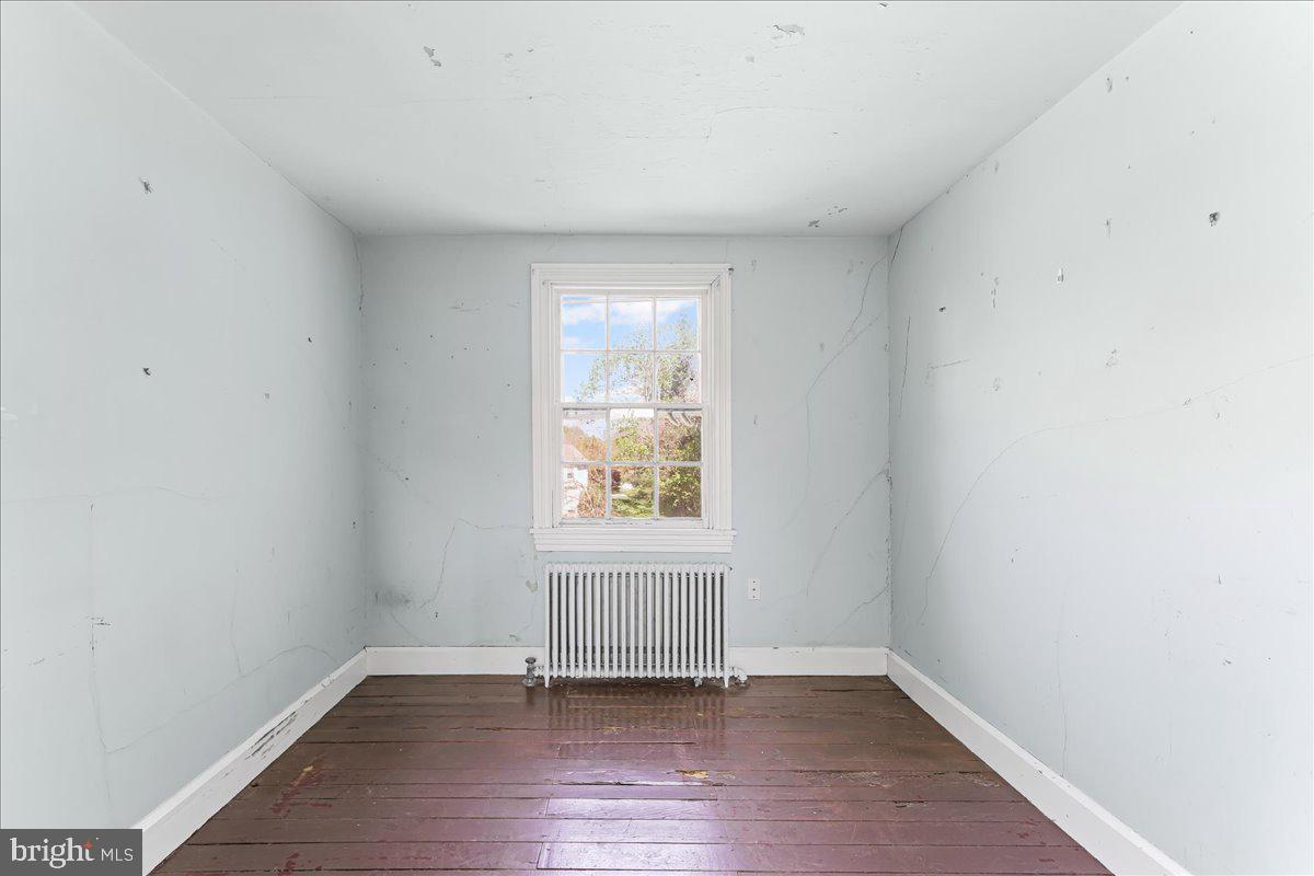 WILLOWDALE - Residential