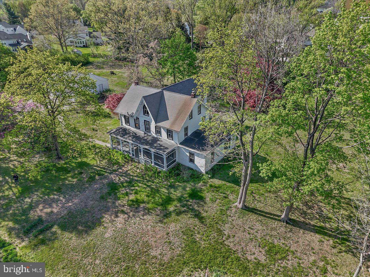 WILLOWDALE - Residential