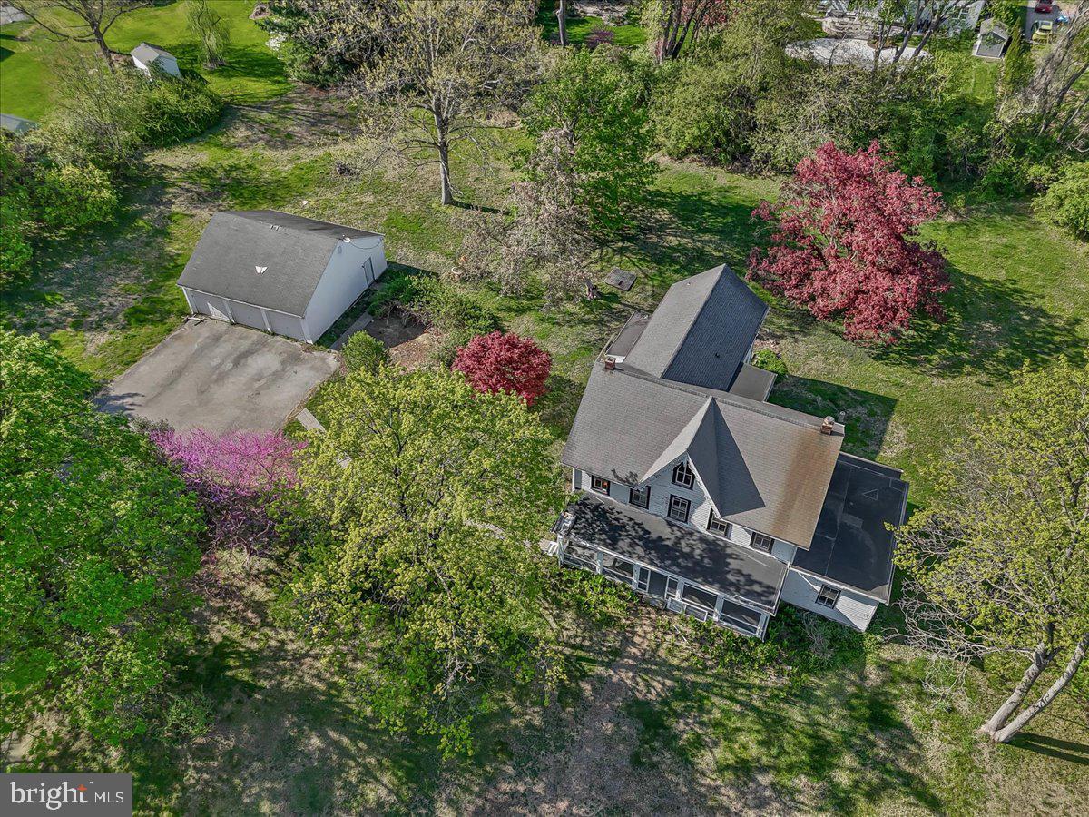 WILLOWDALE - Residential