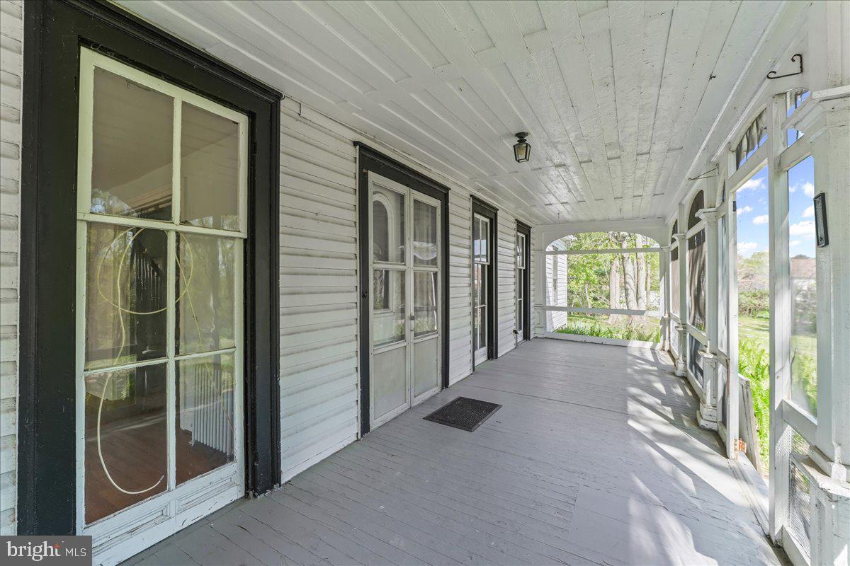 WILLOWDALE - Residential