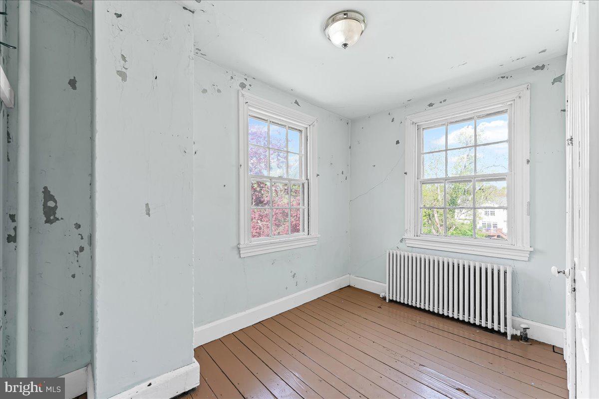 WILLOWDALE - Residential