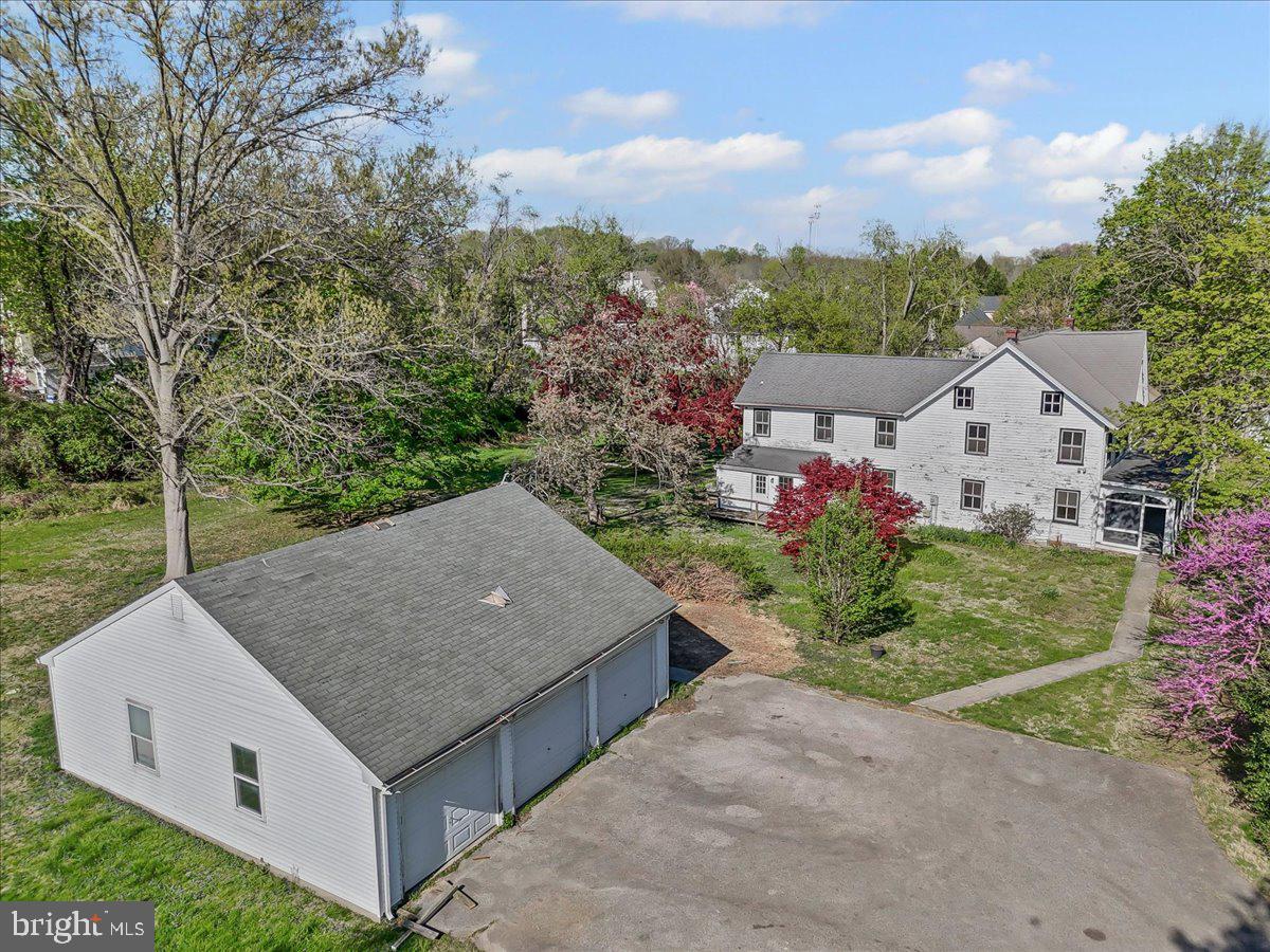 WILLOWDALE - Residential