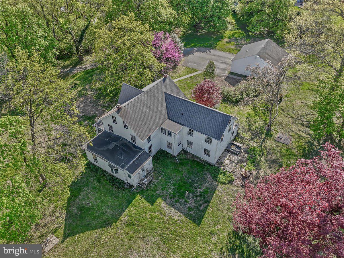 WILLOWDALE - Residential