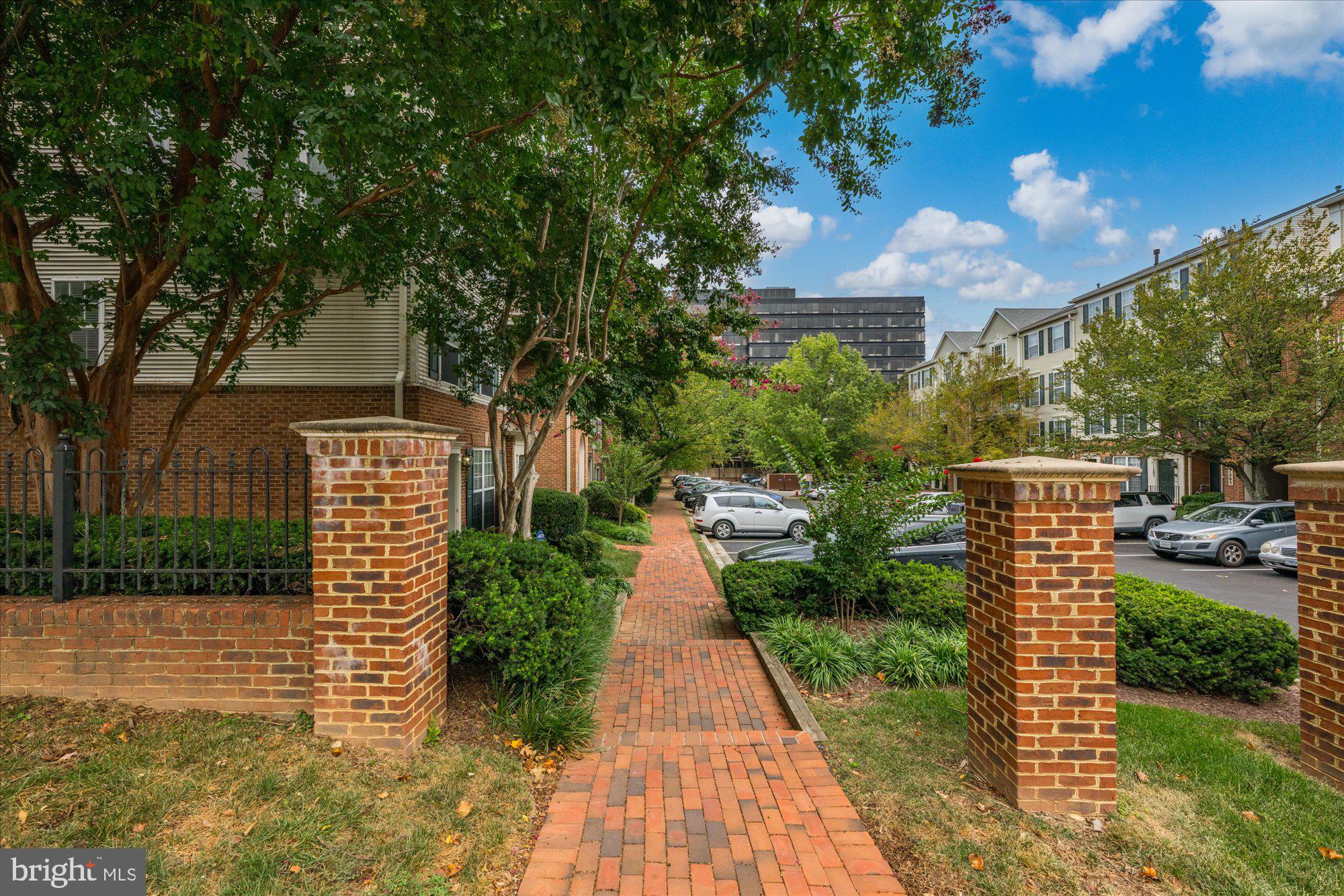 EDSON PARK - Residential