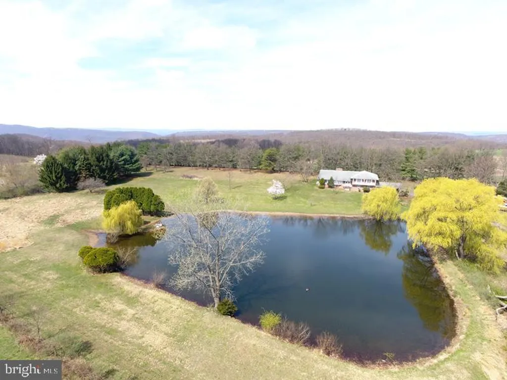 541 Jersey Mountain Road, Romney, WV 26757