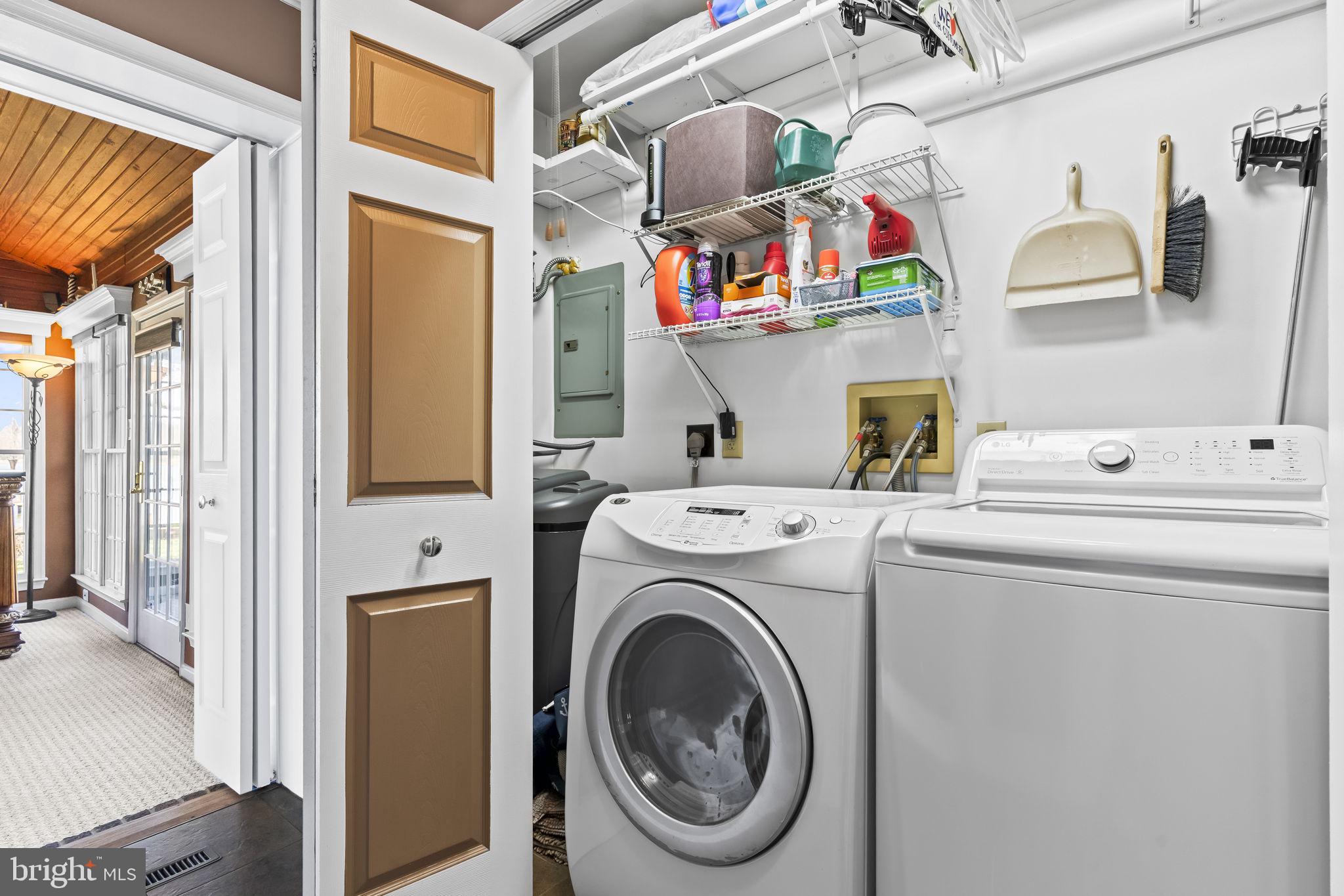 GOLDEN BEACH - Residential