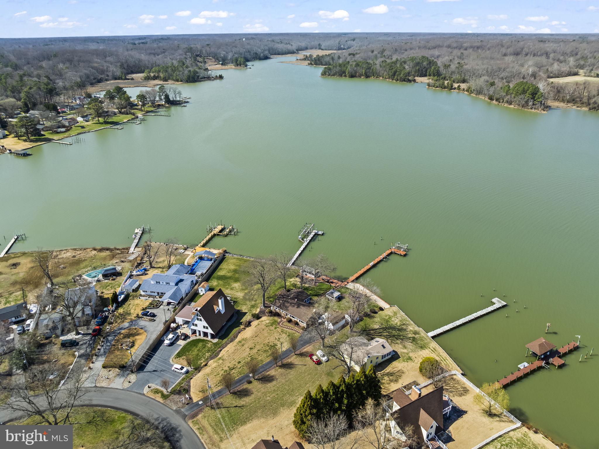 GOLDEN BEACH - Residential