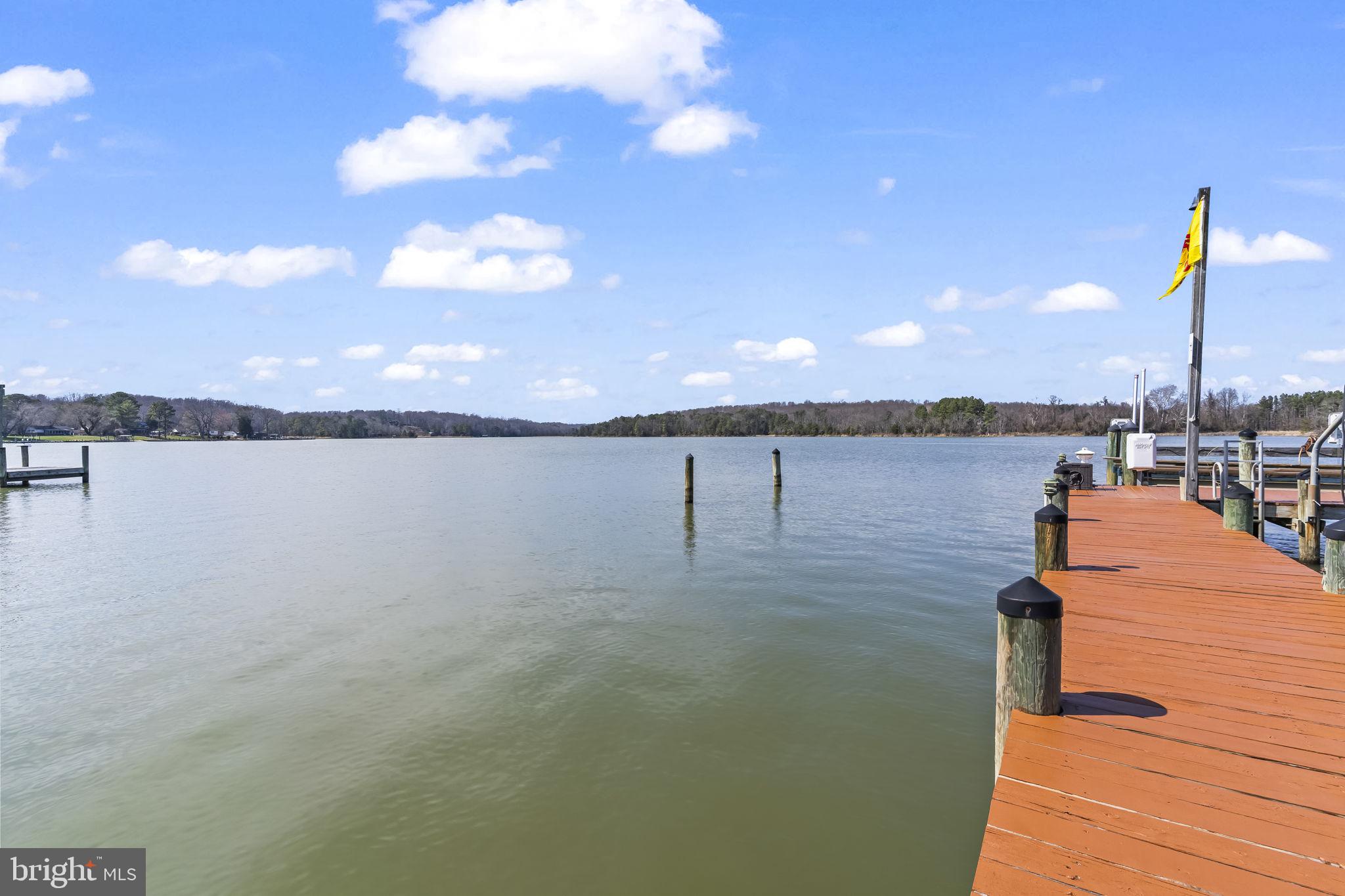 GOLDEN BEACH - Residential