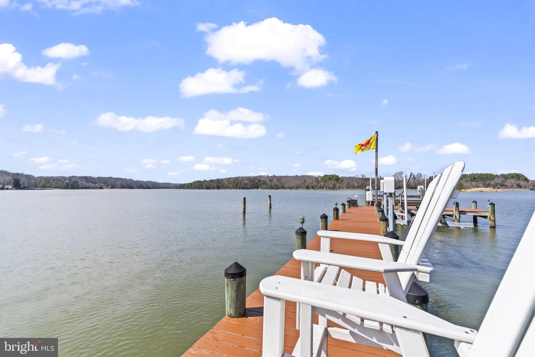 GOLDEN BEACH - Residential