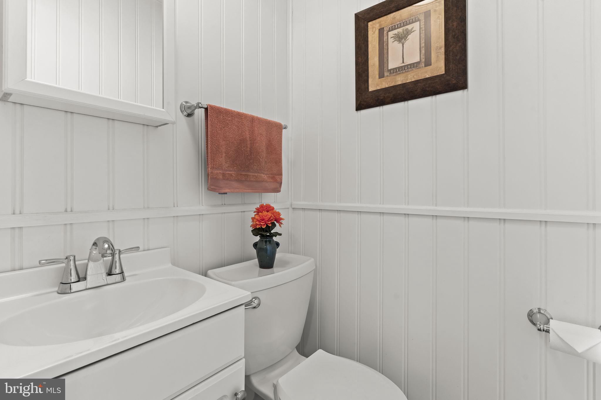 GOLDEN BEACH - Residential