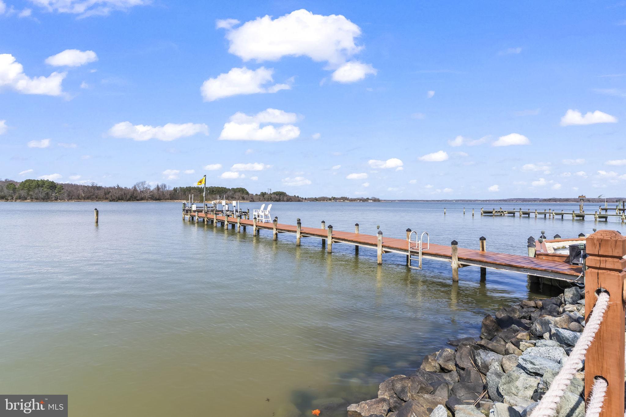 GOLDEN BEACH - Residential