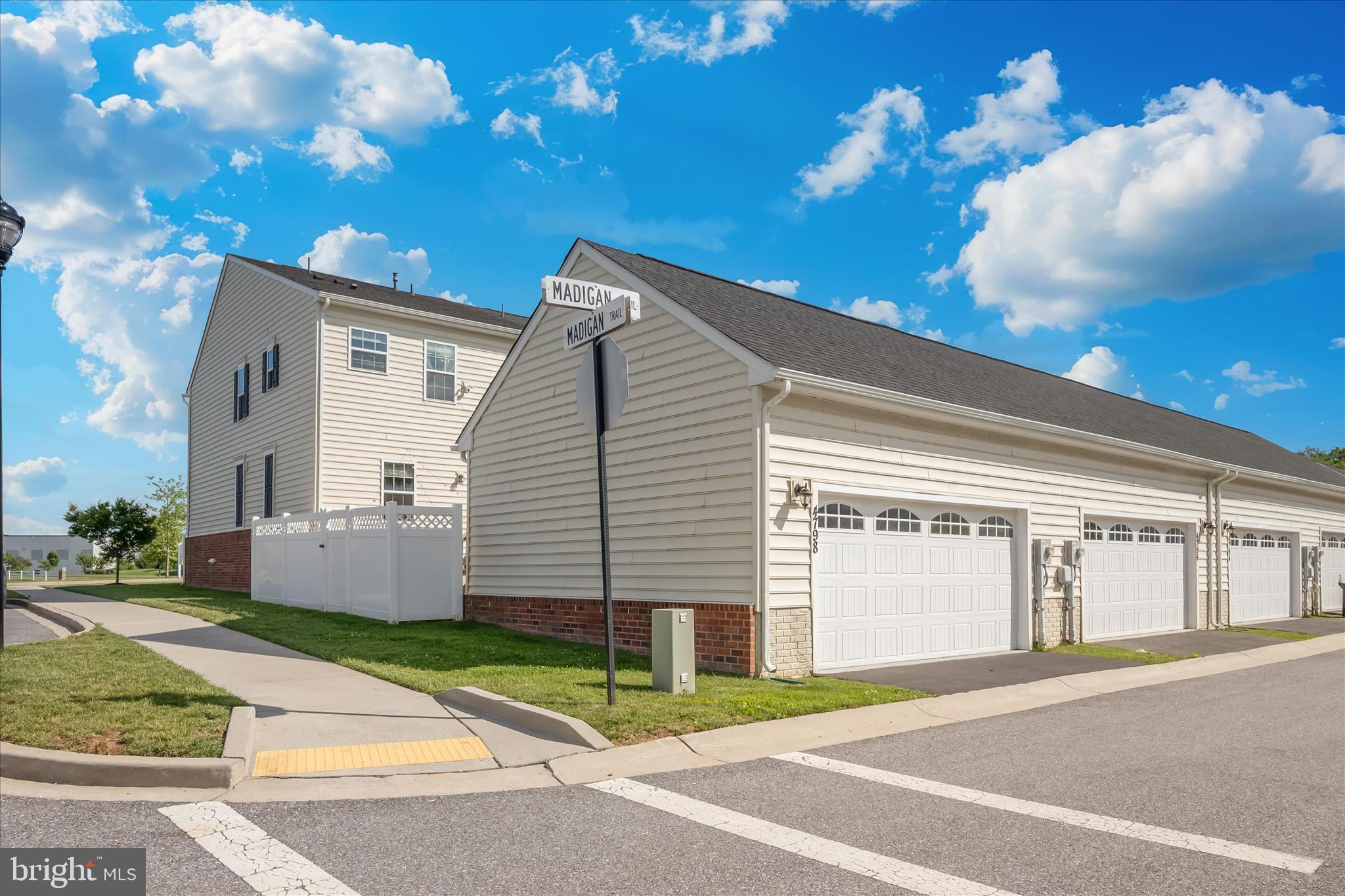 LINTON AT BALLENGER - Residential