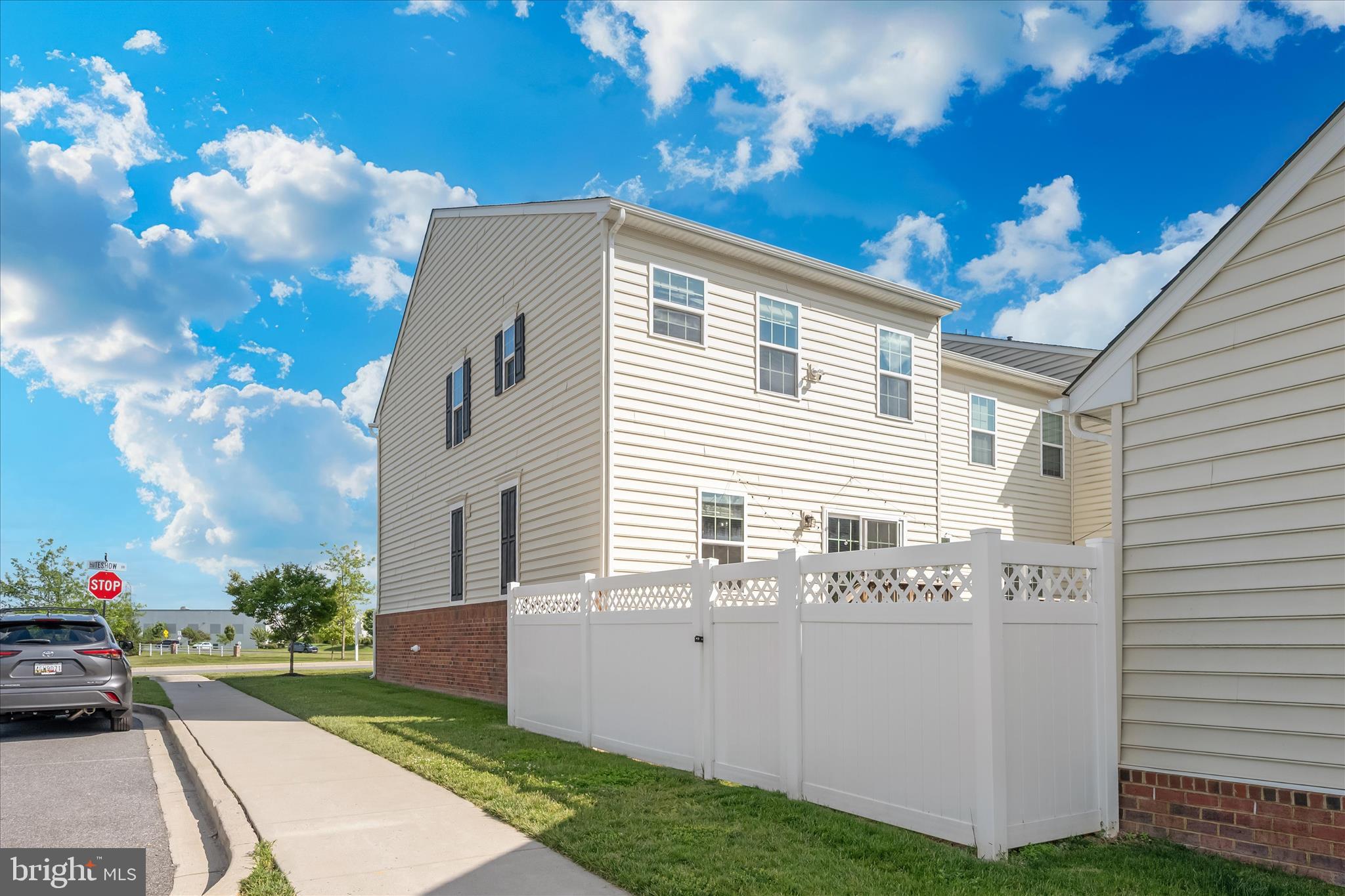 LINTON AT BALLENGER - Residential
