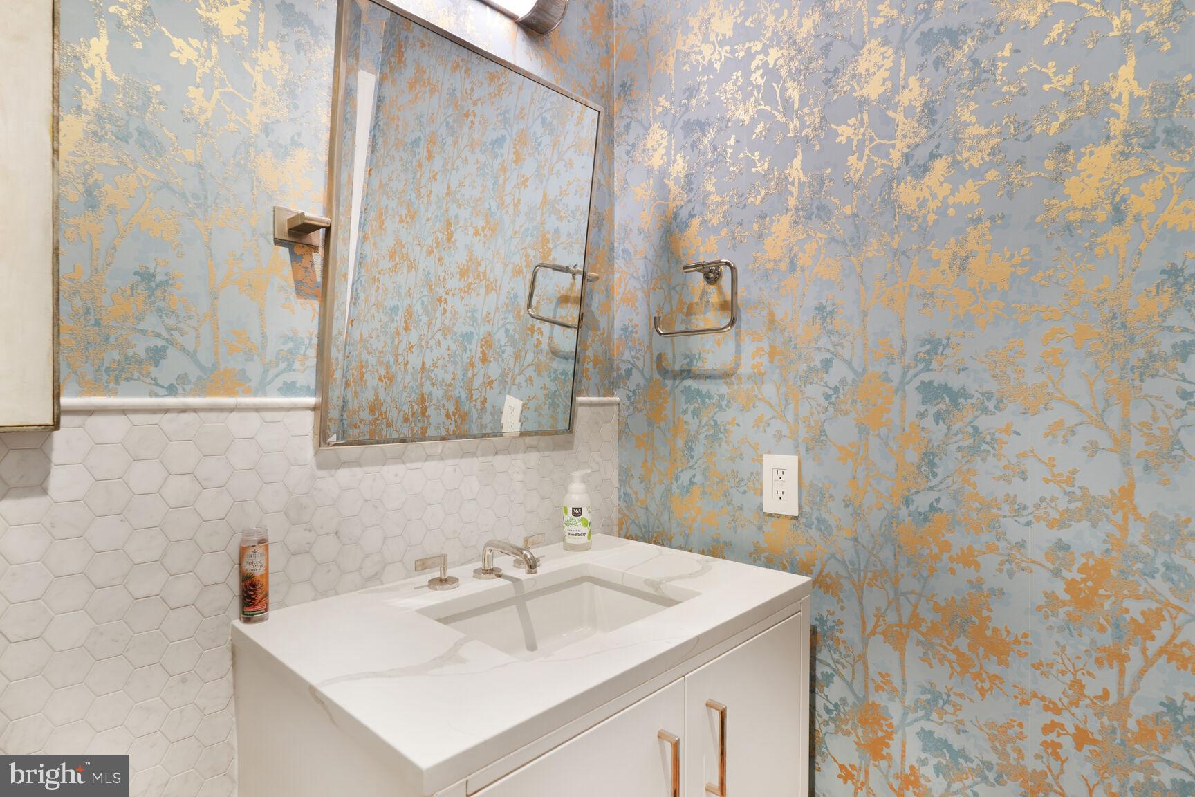 CHEVY CHASE - Residential Lease