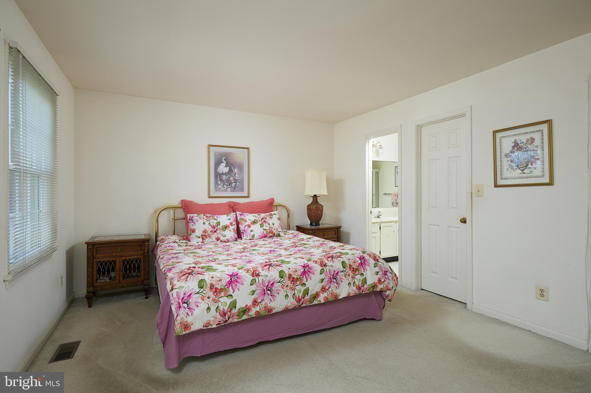 MANOR VILLAGE - Residential