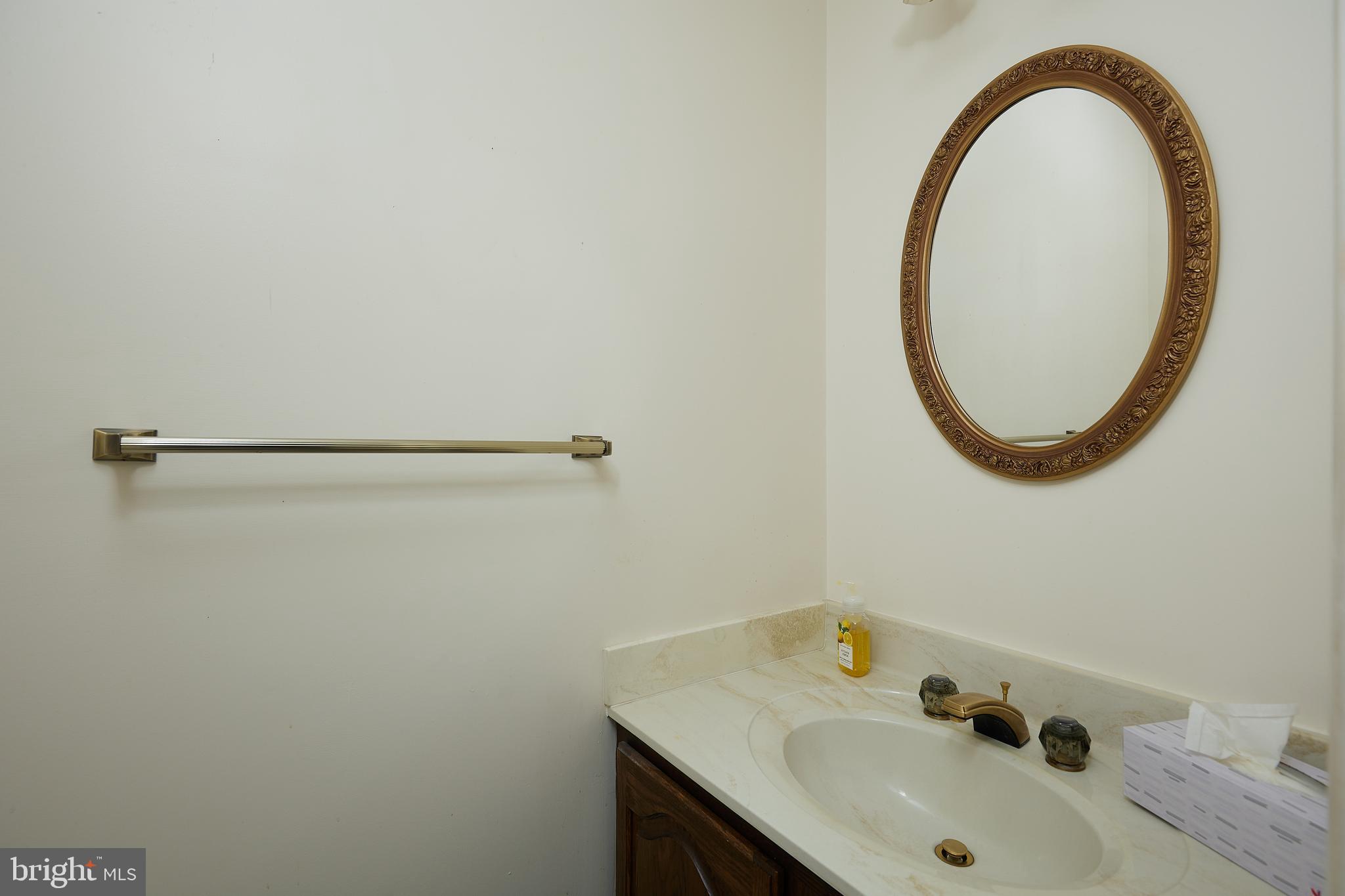 MANOR VILLAGE - Residential