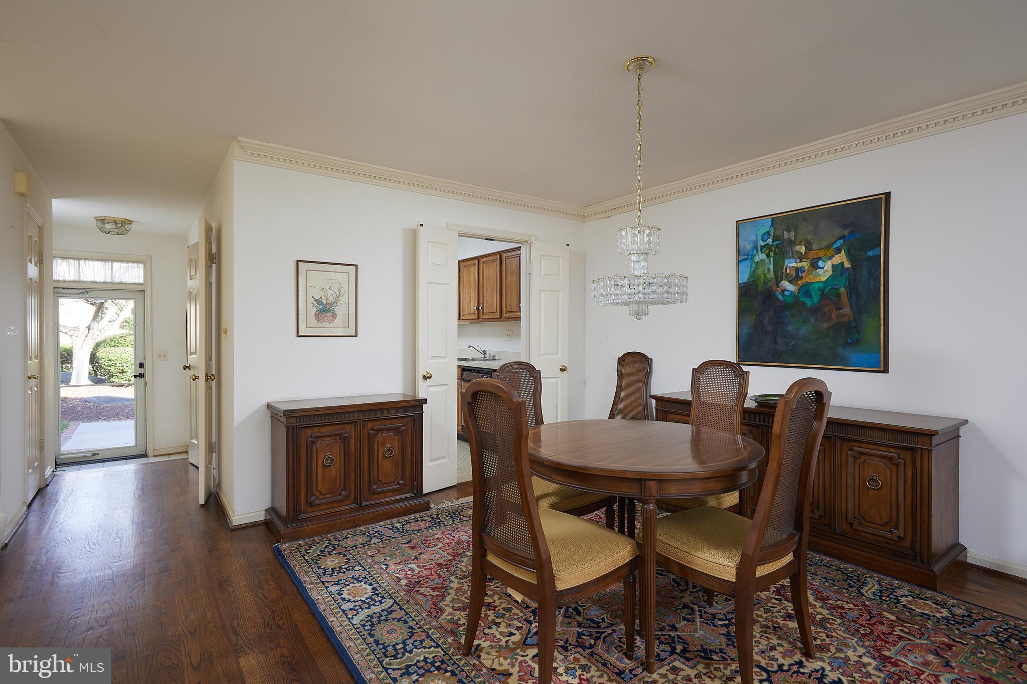 MANOR VILLAGE - Residential