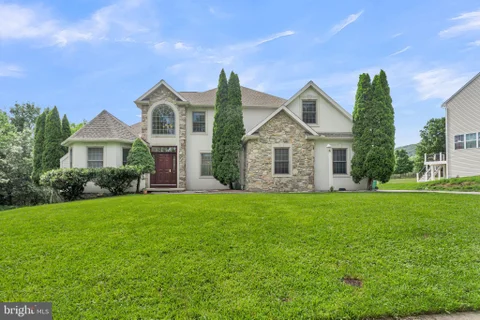 2292 Forest Lane, Harrisburg, PA 17112 - #: PADA2063324