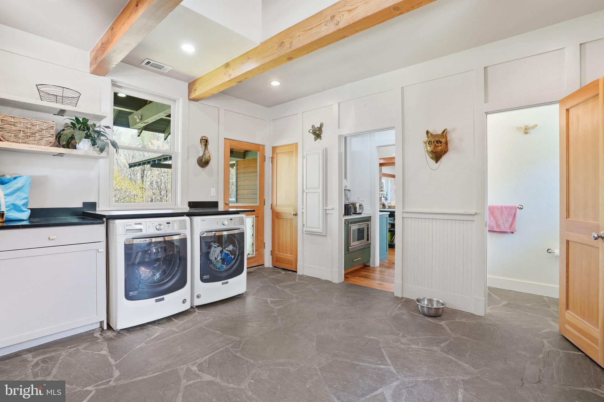 DARNESTOWN OUTSIDE - Residential