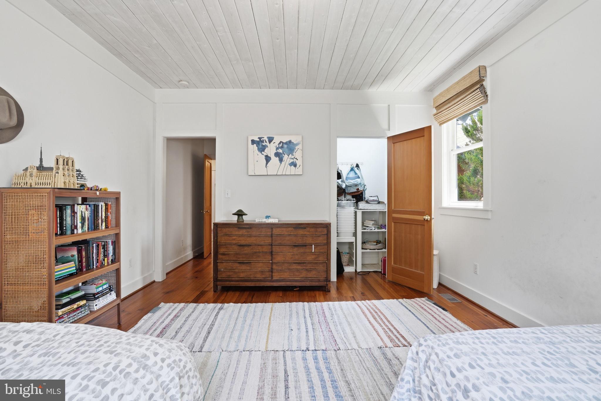 DARNESTOWN OUTSIDE - Residential