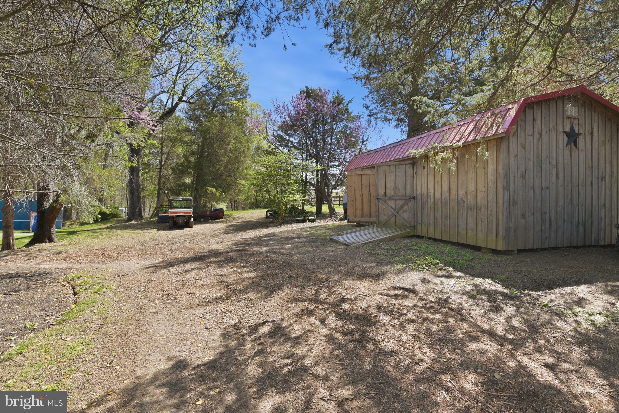 DARNESTOWN OUTSIDE - Residential