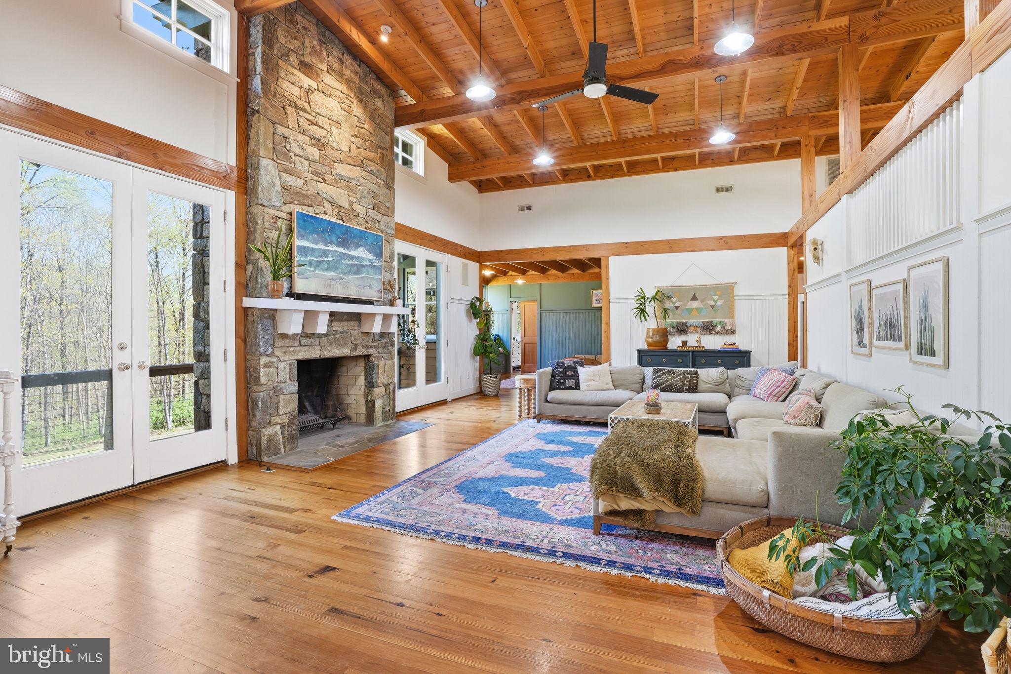 DARNESTOWN OUTSIDE - Residential